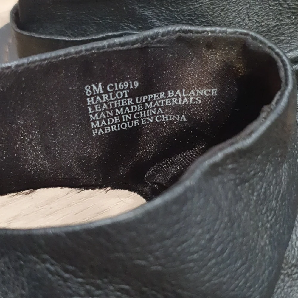 MIA Black Leather Sandals - Size 8 - Picture 3 of 4